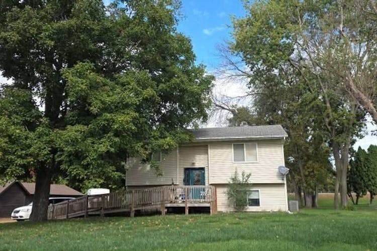 524 Le Hillier St Mankato, MN 56001, Blue Earth County