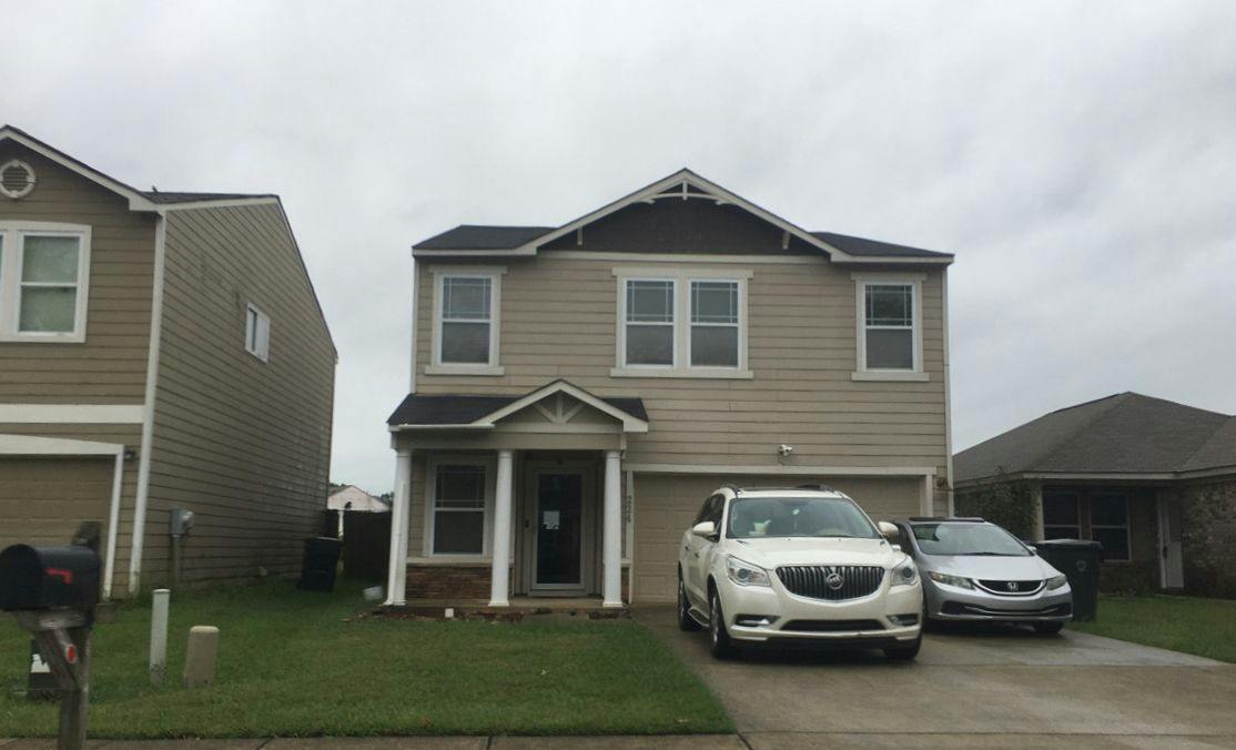 New Castle Ter, Wellington, FL 33414
