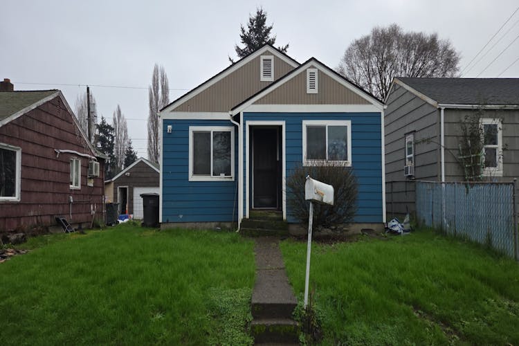 210 24th Ave Longview, WA 98632, Cowlitz County