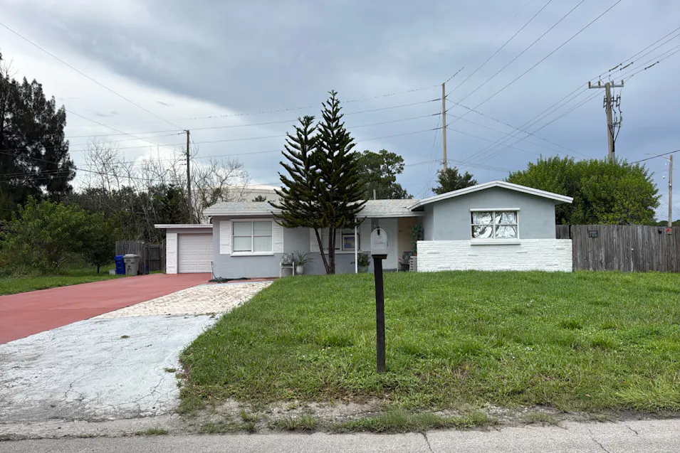 5810 76th Ln Vero Beach, FL 32967, Indian River County