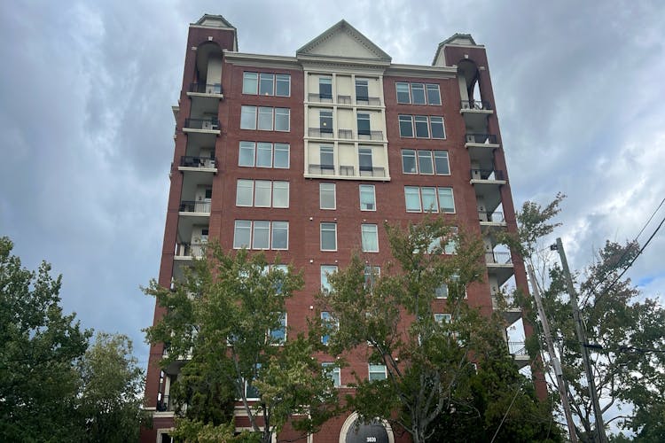 3820 NE Roswell Rd Atlanta, GA 30342, Fulton County