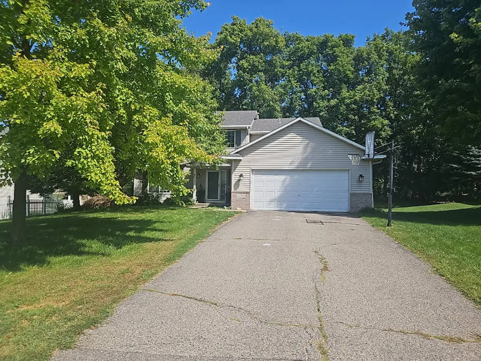 12303 Crown Hill Ct Burnsville, MN 55337, Dakota County