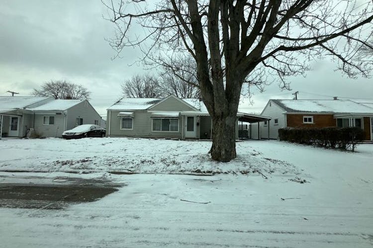 27360 Grandmont St Roseville, MI 48066, Macomb County