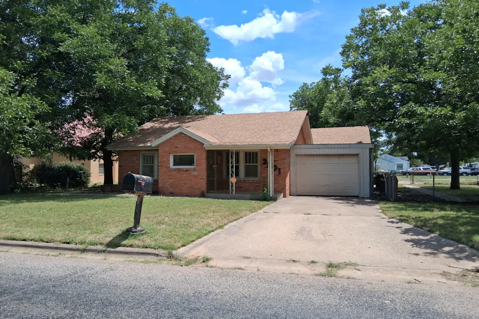 3601 Yamparika St Vernon, TX 76384, Wilbarger County