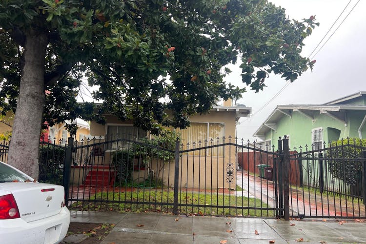 1433 87th Ave Oakland, CA 94621, Alameda County