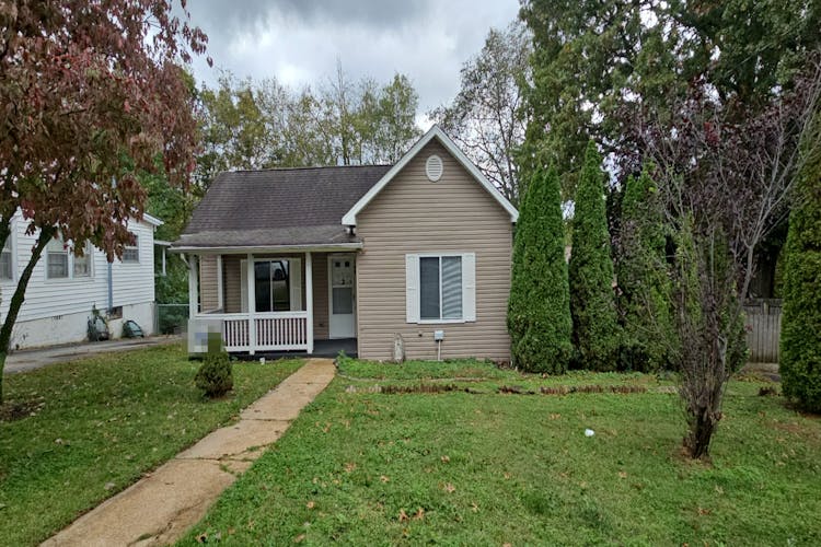 109 West 17th Street Columbia, TN 38401, Maury County