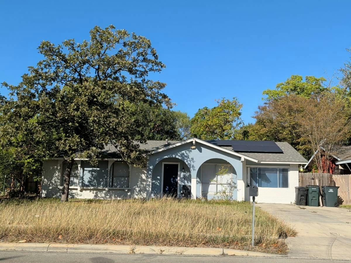 Glen Mont , San Antonio, TX 78239
