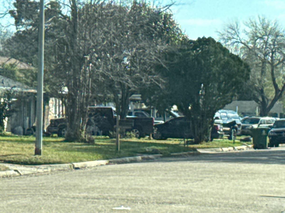 Tidewater Dr, Houston, TX 77045
