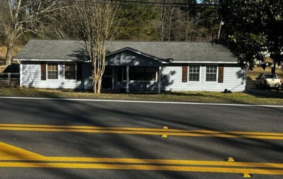 647 E Main St Philadelphia, MS 39350, Neshoba County