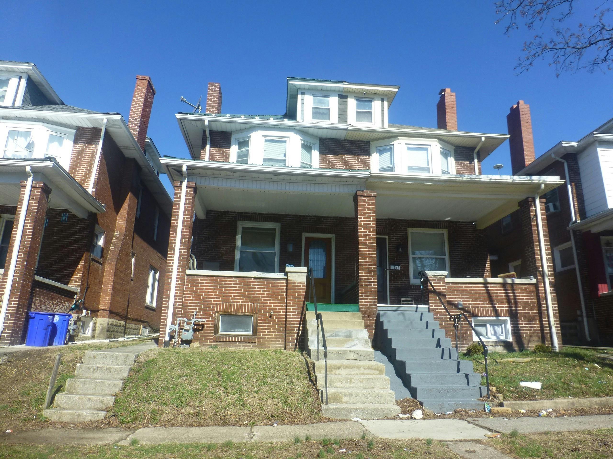 Holly St, Harrisburg, PA 17104
