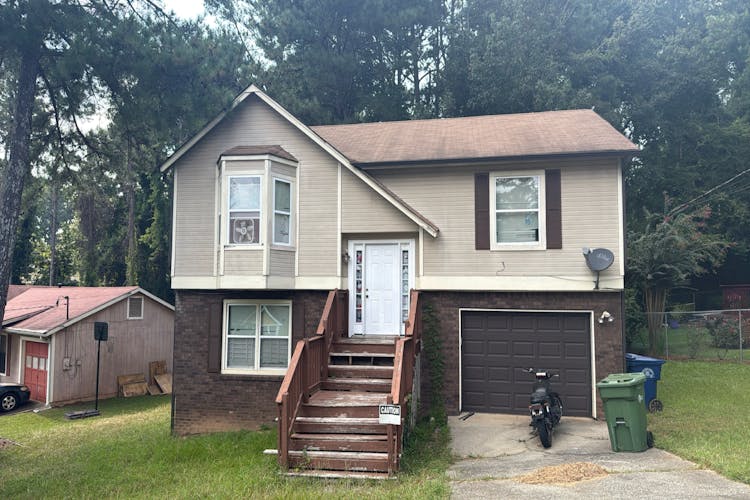 305 Fennel Way SW Atlanta, GA 30331, Fulton County