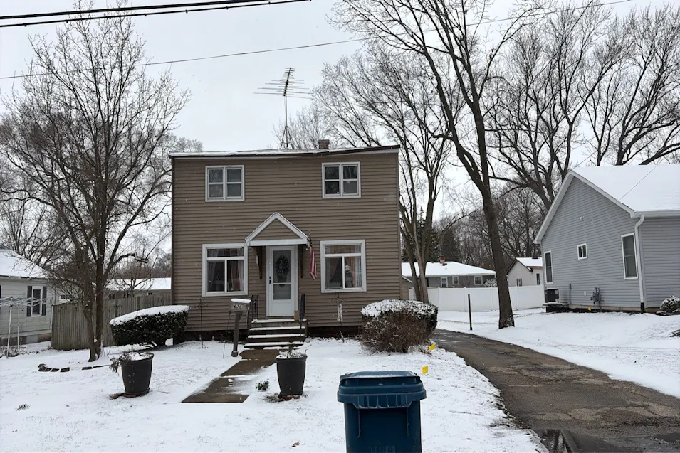 626 N Buell Ave Aurora, IL 60506, Kane County