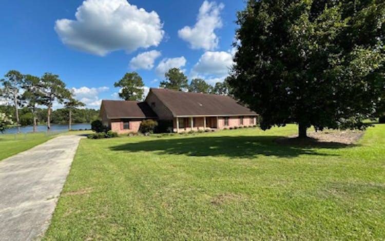 5704 Forest Lake Dr W Tifton, GA 31794, Berrien County