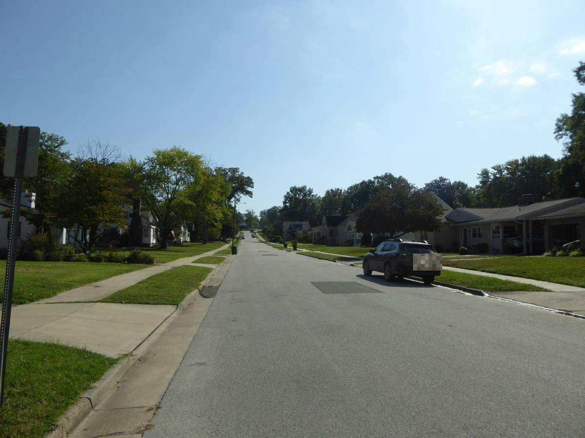 Bessie St, Cape Girardeau, MO 63701