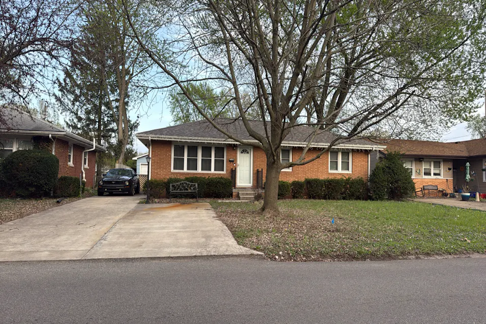 3330 Stanton Street Springfield, IL 62703, Sangamon County