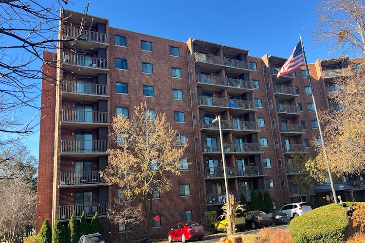 1 Bloomingdale Pl Unit 707 Bloomingdale, IL 60108, Dupage County