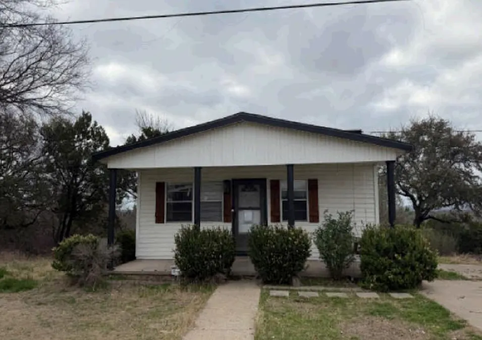 2817 N Mountain View Rd Granbury, TX 76048, Hood County
