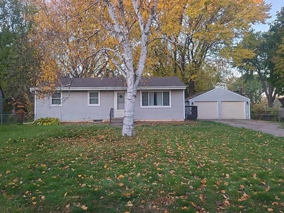6101 Edgewood Ave Woodbury, MN 55125, Washington County