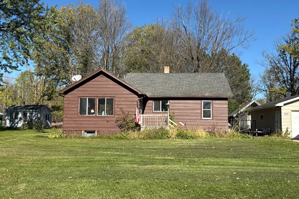 225 Silverwood Ave Marble, MN 55764, Itasca County