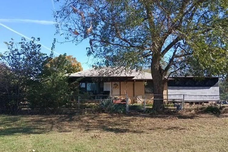 622 Lake Avenue Davenport, OK 74026, Lincoln County