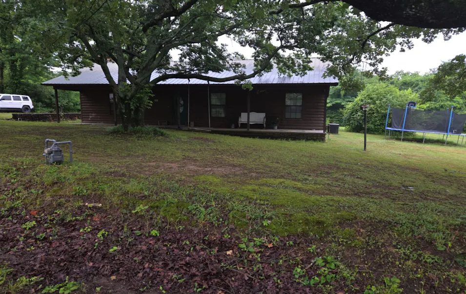 915 Cook Ave Arkoma, OK 74901, Leflore County