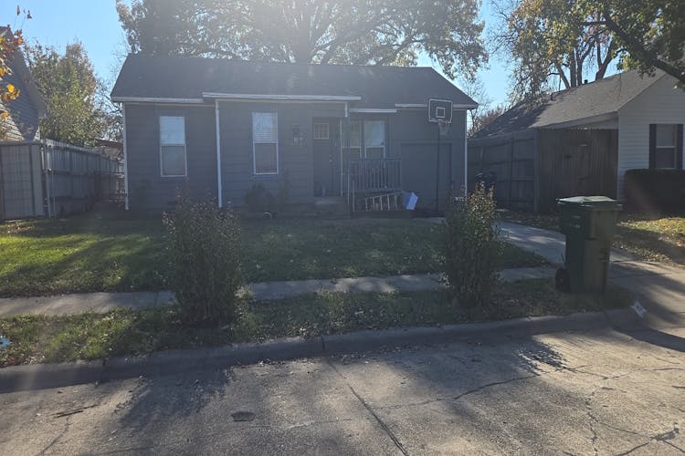 518 McLemore Dr Garland, TX 75040, Dallas County