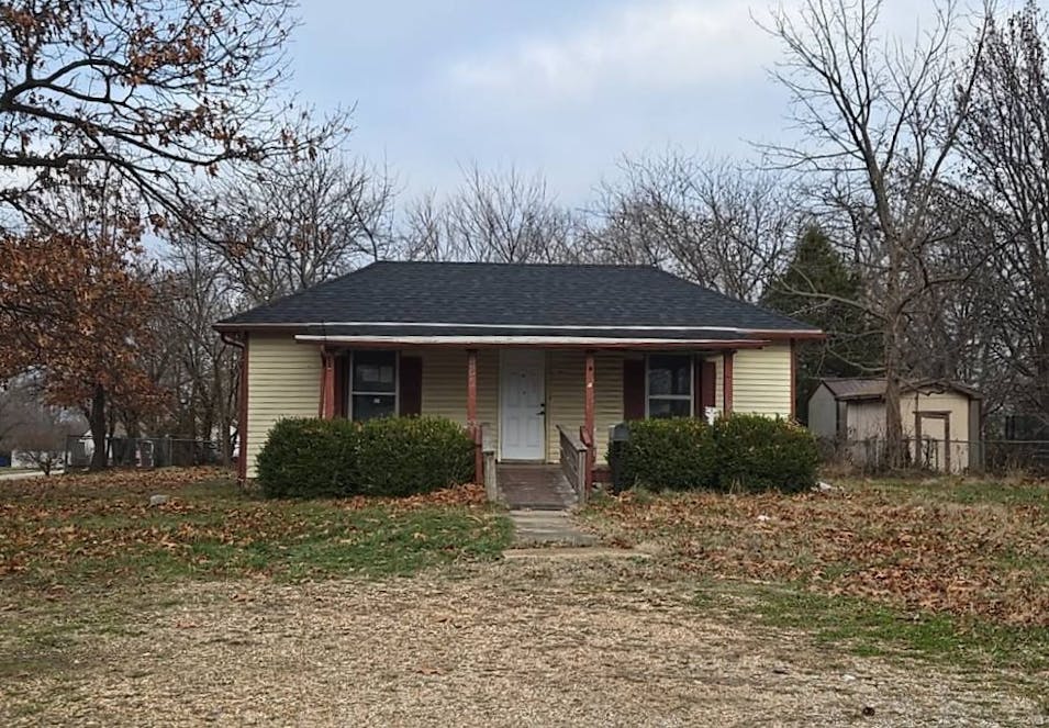 885 W 4th St Lebanon, MO 65536, Laclede County