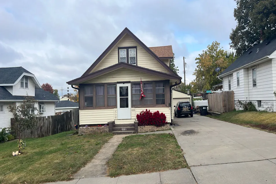 4158 J St Omaha, NE 68107, Douglas County
