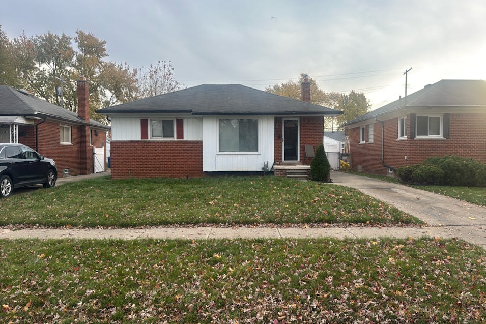 12860 Tecumseh Redford, MI 48239, Wayne County