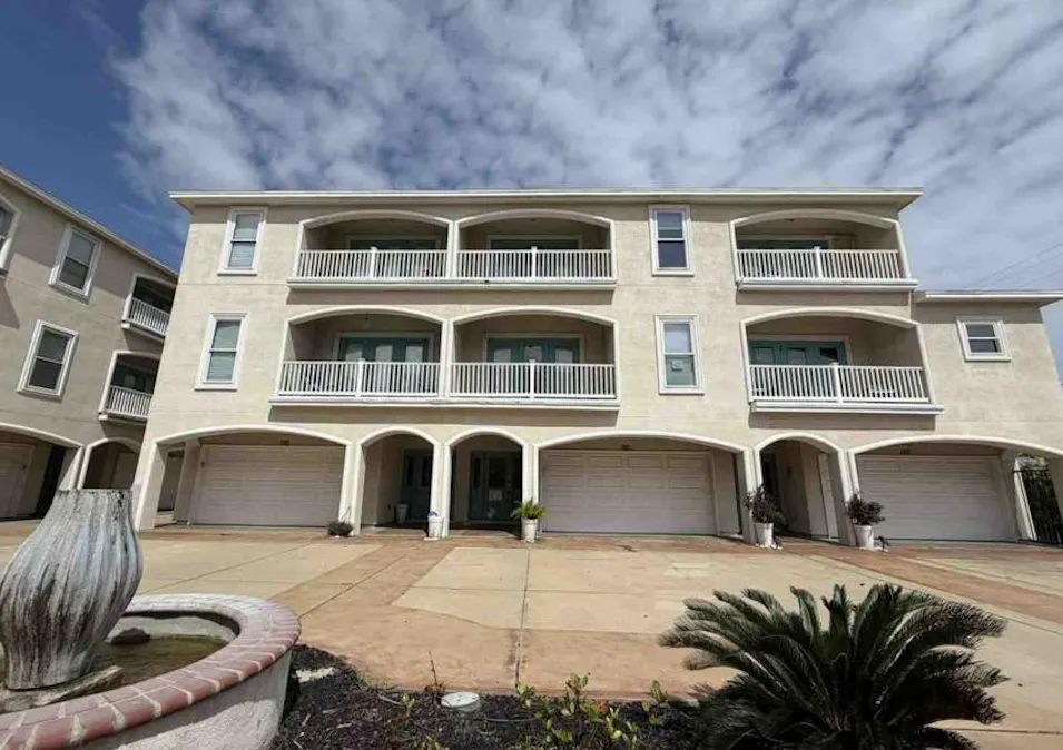 14422 Verdemar Dr #302 Corpus Christi, TX 78418, Nueces County