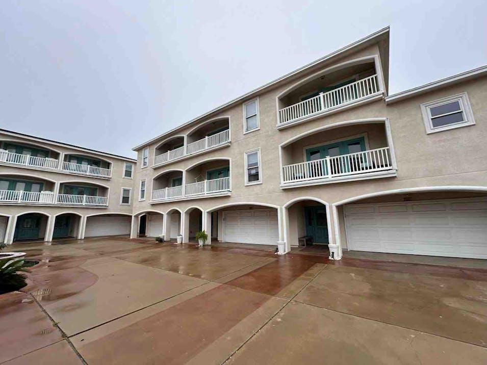 14422 Verdemar Dr #302 Corpus Christi, TX 78418, Nueces County