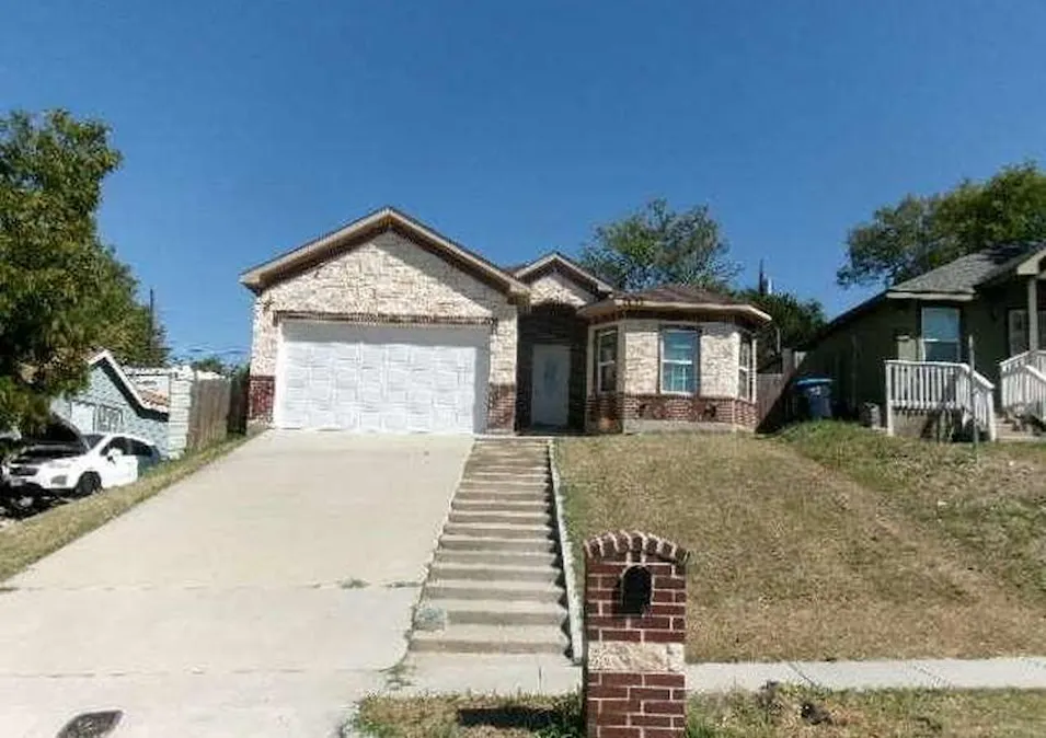 2810 Nw19th St Fort Worth, TX 76106, Tarrant County
