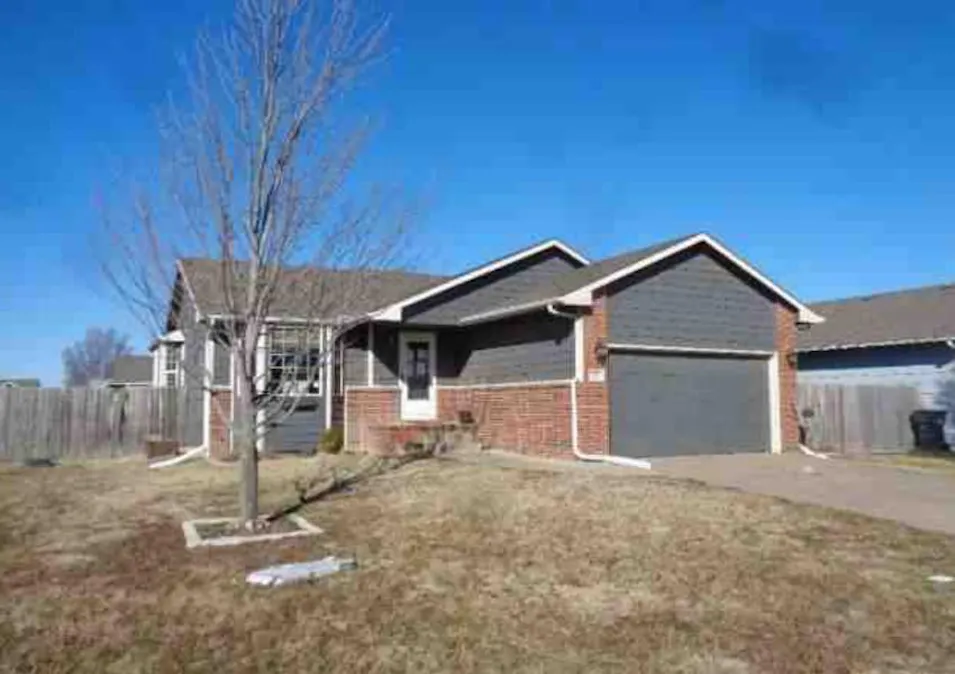 117 Sheffield Ct Newton, KS 67114, Harvey County