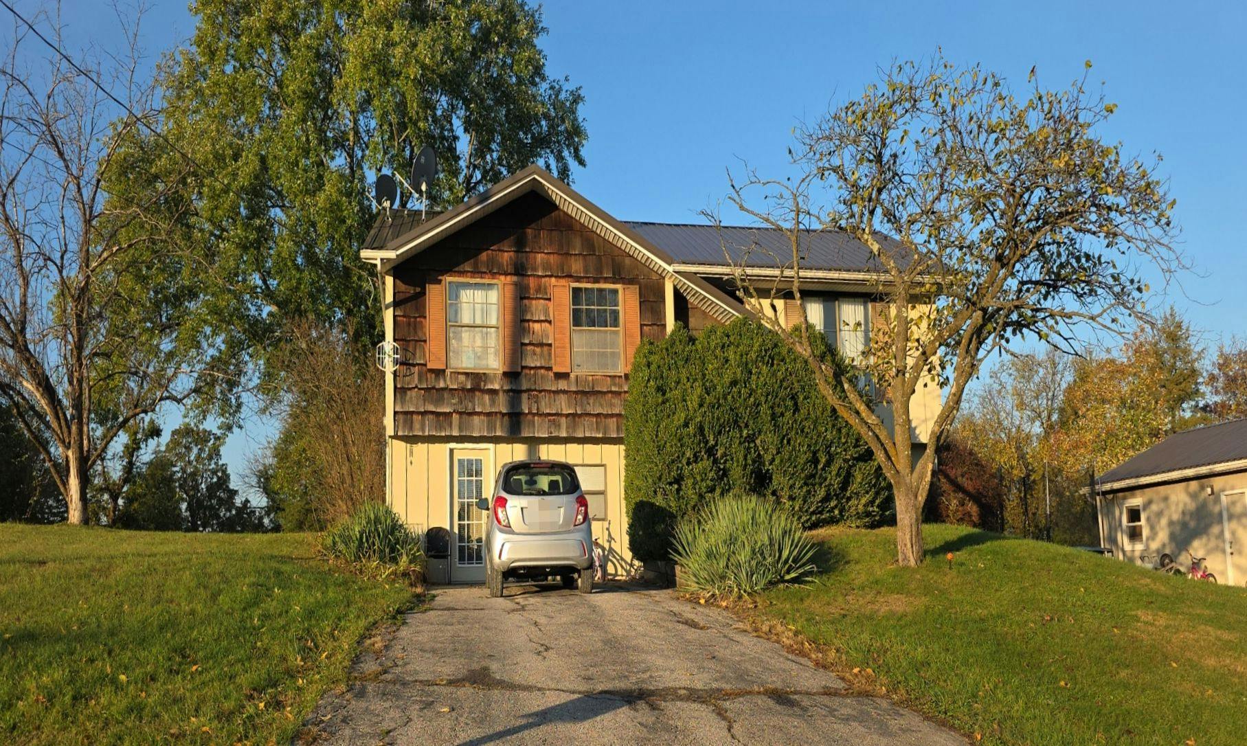 Woodland Hills Dr, Robertsville, MO 63072