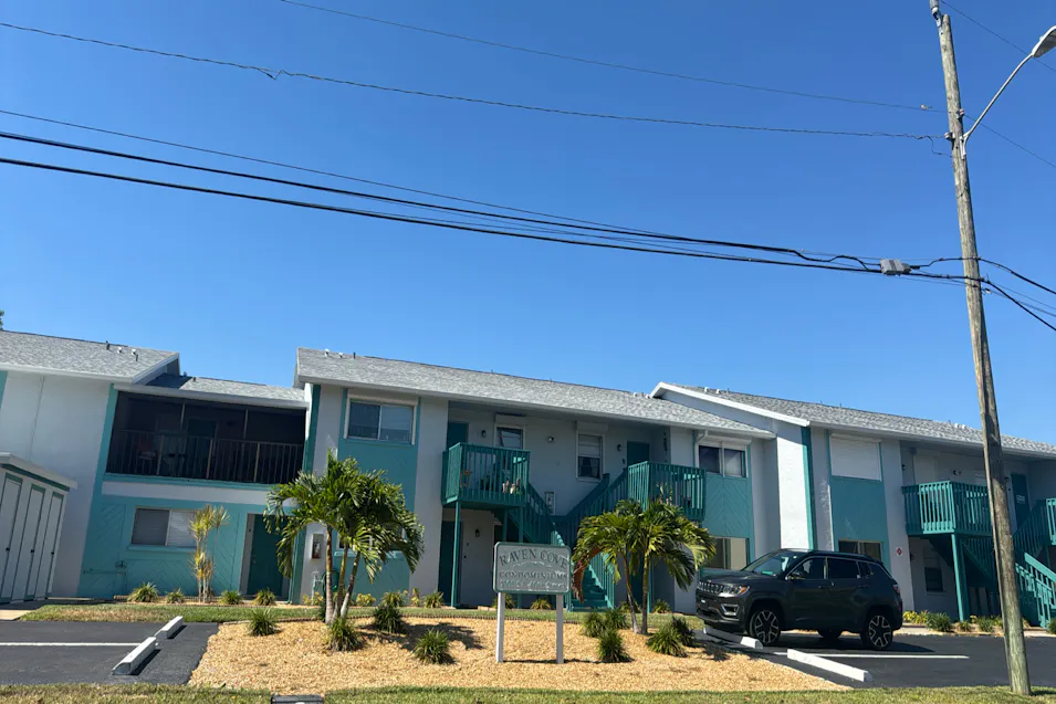 1005 Se40th St Cape Coral, FL 33904, Lee County