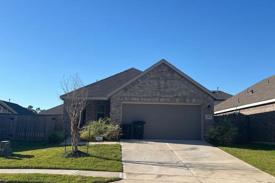 1915 Ballesteros Street Crosby, TX 77532, Harris County