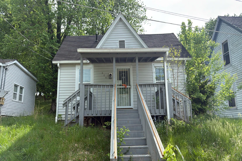 604 Best Ave