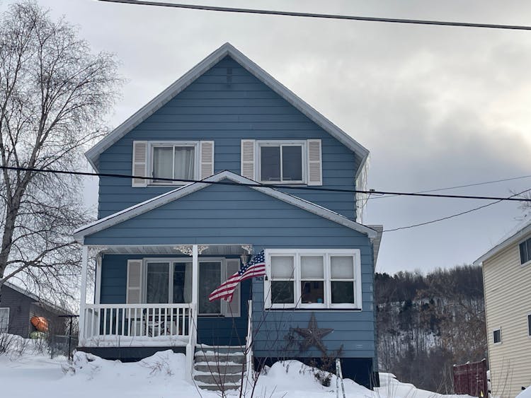 743 S Pine St Ishpeming, MI 49849, Marquette County