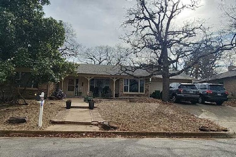 221 Brookview Drive Hurst, TX 76054, Tarrant County