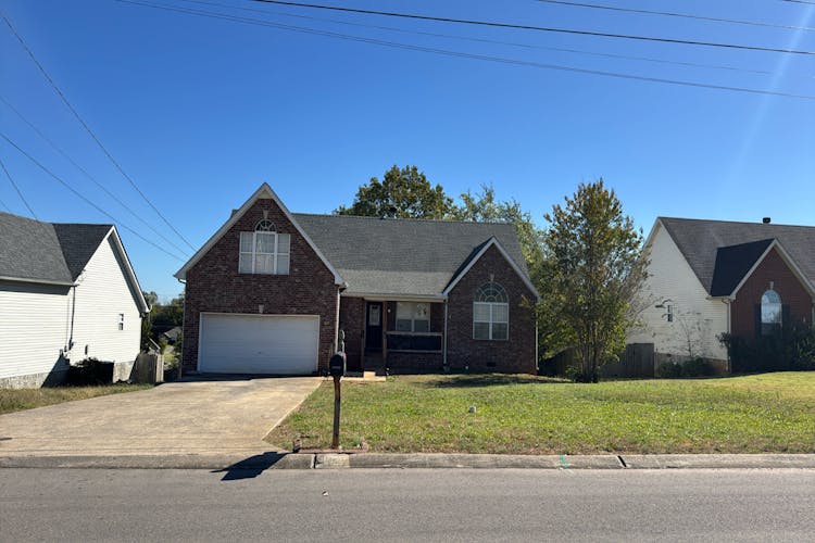 427 Dellwood Dr. Smyrna, TN 37167, Rutherford County