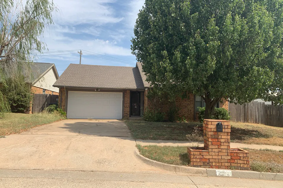 7325 NW 126th St Oklahoma City, OK 73142, Oklahoma County