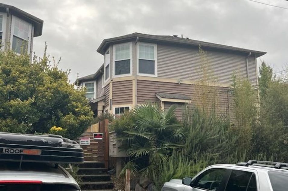 10547 Midvale Ave N, Unit A Seattle, WA 98133, King County