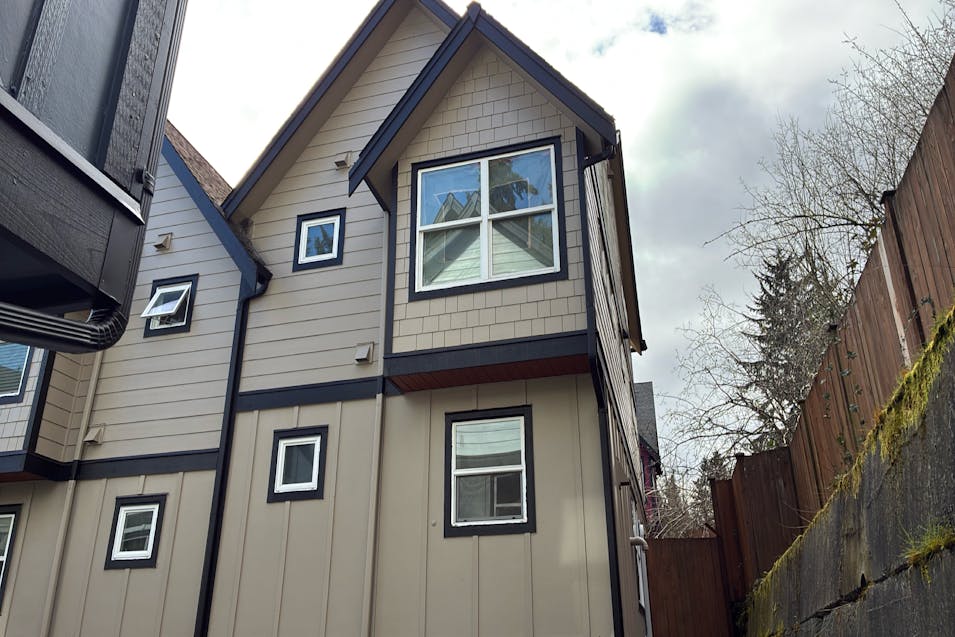 2432 A SW Holden Street Seattle, WA 98106, King County