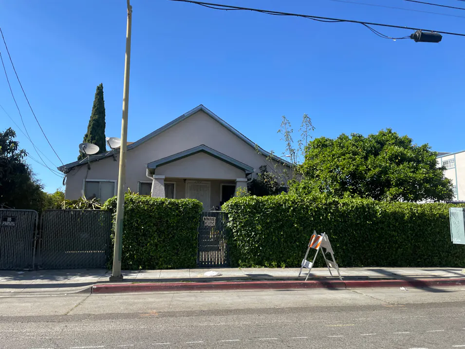 1547 8th Ave Oakland, CA 94606, Alameda County