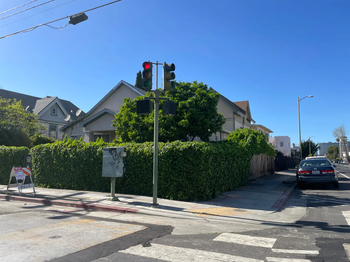 8th Ave, Oakland, CA 94606 #1