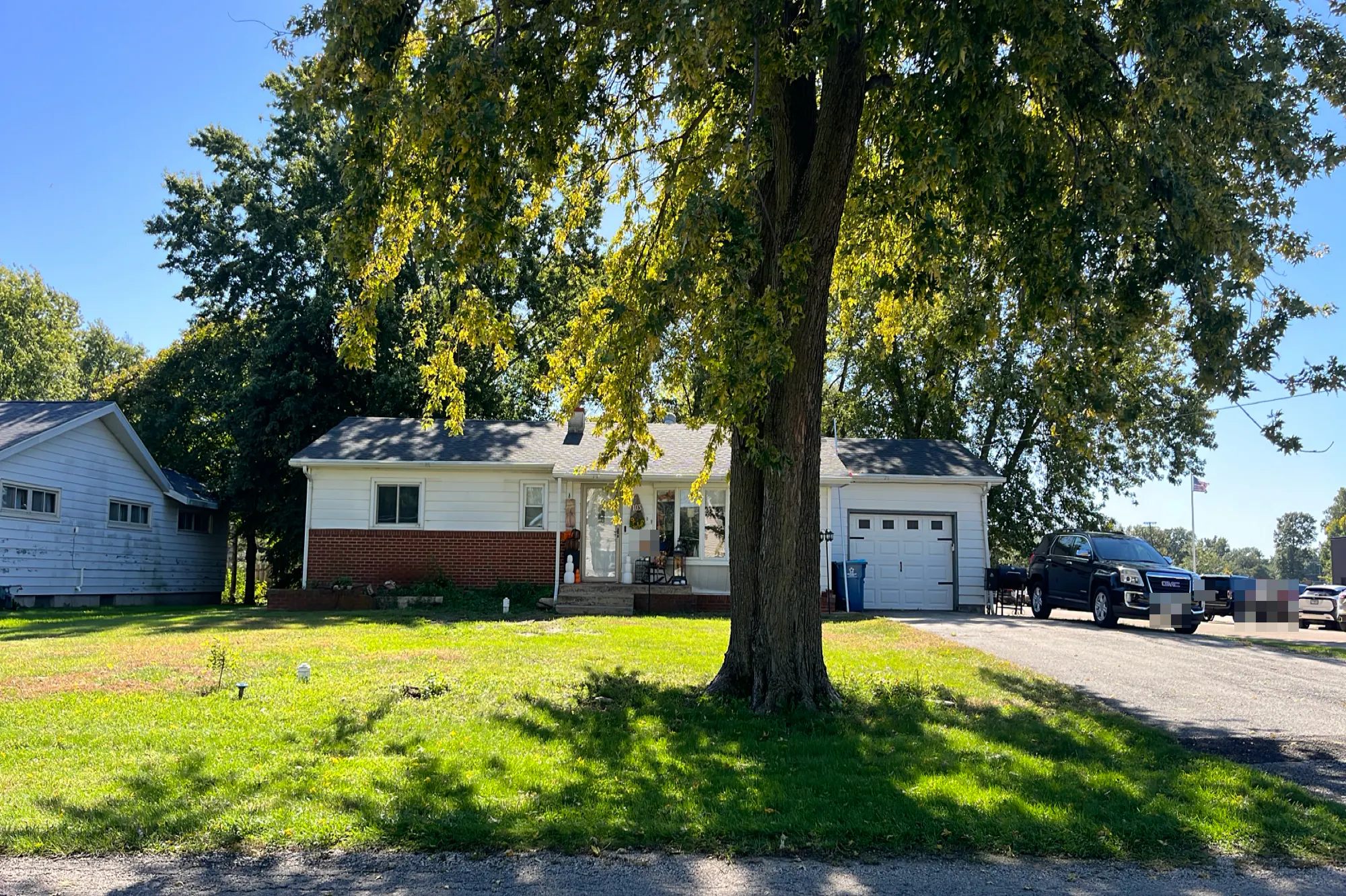 Hawley St, Amboy, IL 61310