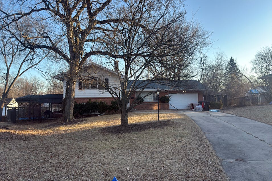 4718 N Idlewood Ct Peoria, IL 61614, Peoria County