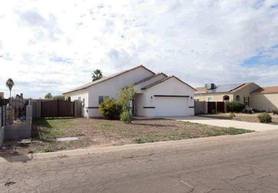 12067 W Lobo Dr Arizona City, AZ 85123, Pinal County