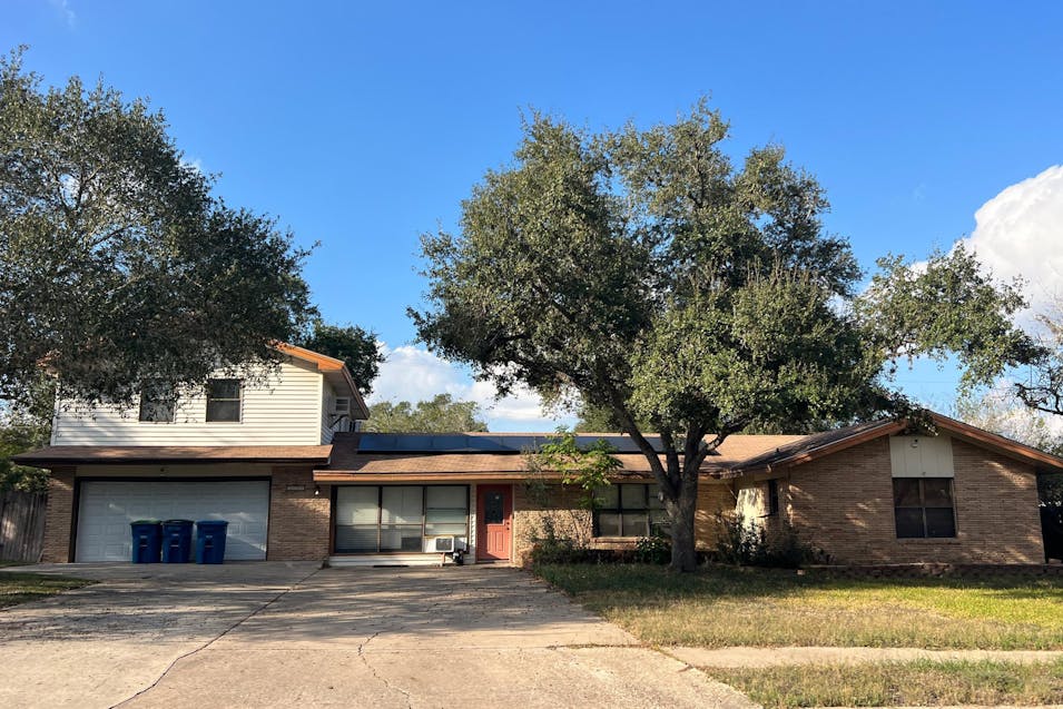 1407 Robin Ln Beeville, TX 78102, Bee County