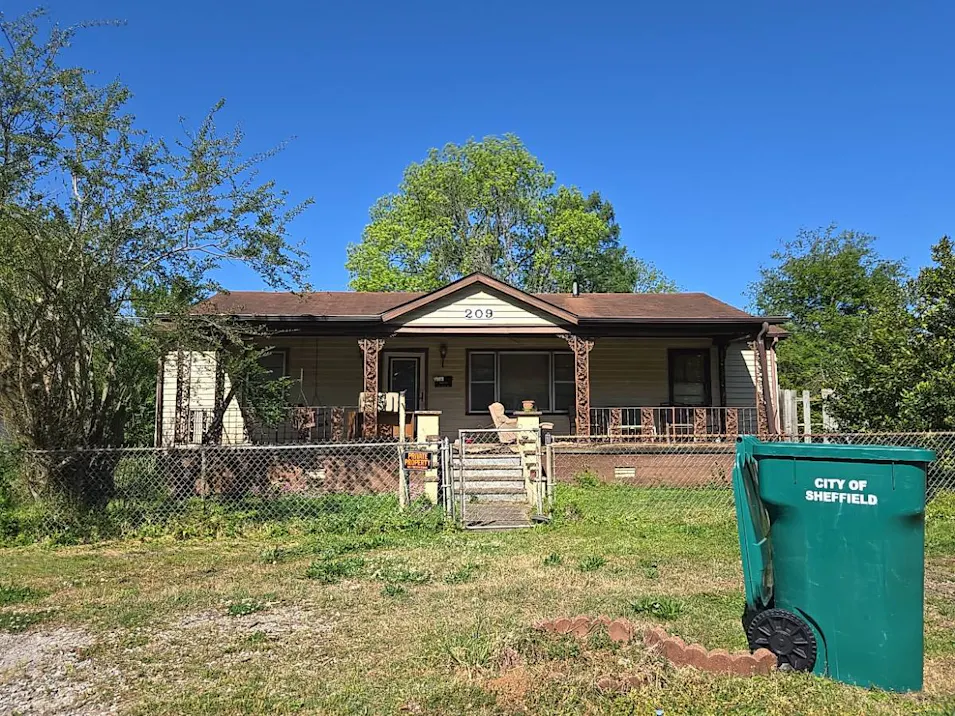 209 Madison Ave Sheffield, AL 35660, Colbert County